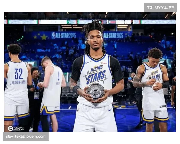 卡斯尔贡献16分9助攻 马刺新秀季前赛表现引关注